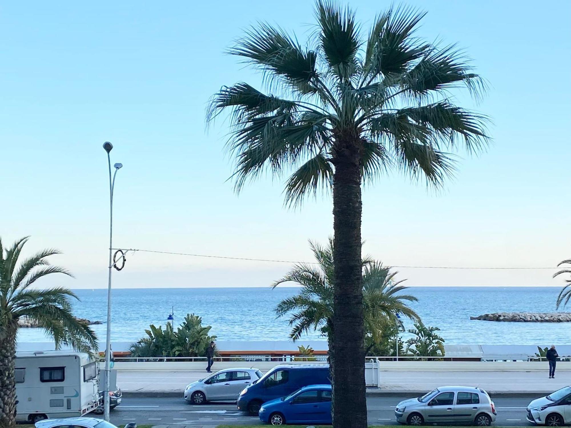 "Le Reve Eveille", Vue Mer, Garage Menton Exteriör bild